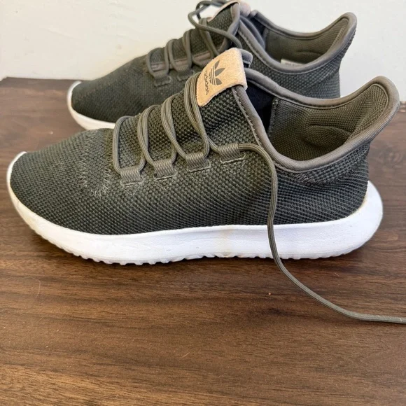Adidas Originals Tubular Shadow "Trace Cargo" - Minimalist Streetwear Sneakers - Picture 3 of 7